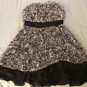 Strapless mini short dress